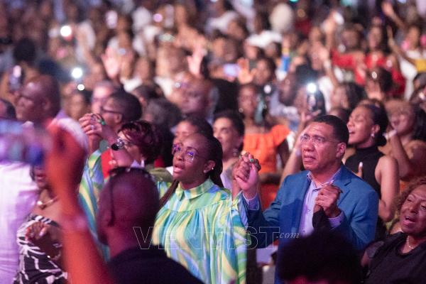 More than This - Cece Winans in Concert